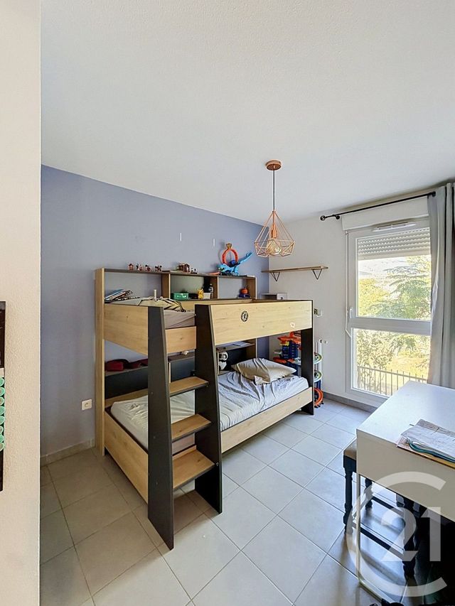 Appartement F4 à vendre - 4 pièces - 79.59 m2 - JUVIGNAC - 34 - LANGUEDOC-ROUSSILLON - Century 21 Vicarello