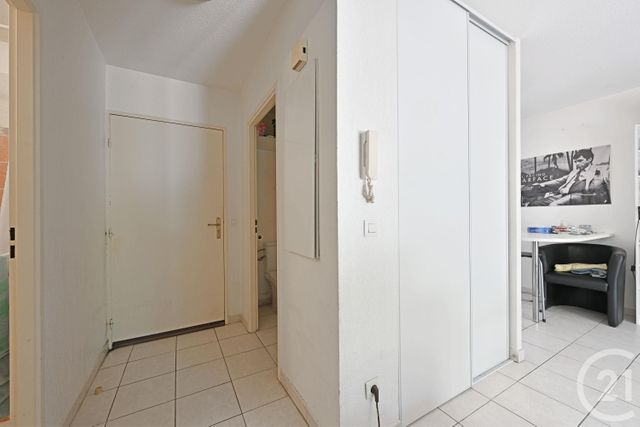 Appartement F2 à louer - 2 pièces - 38.85 m2 - MONTPELLIER - 34 - LANGUEDOC-ROUSSILLON - Century 21 Vicarello