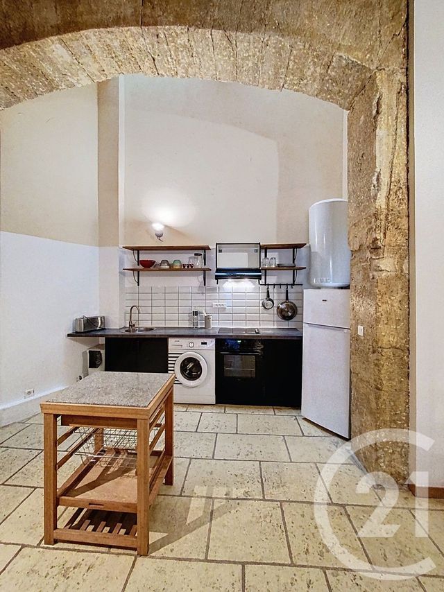 Appartement F2 à louer - 2 pièces - 61.7 m2 - PIGNAN - 34 - LANGUEDOC-ROUSSILLON - Century 21 Vicarello