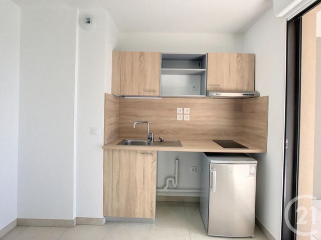 Appartement F2 à louer - 2 pièces - 40.1 m2 - ST JEAN DE VEDAS - 34 - LANGUEDOC-ROUSSILLON - Century 21 Vicarello
