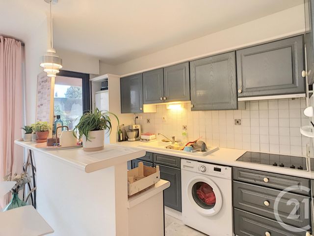 Appartement F3 à louer - 3 pièces - 75.36 m2 - MONTPELLIER - 34 - LANGUEDOC-ROUSSILLON - Century 21 Vicarello