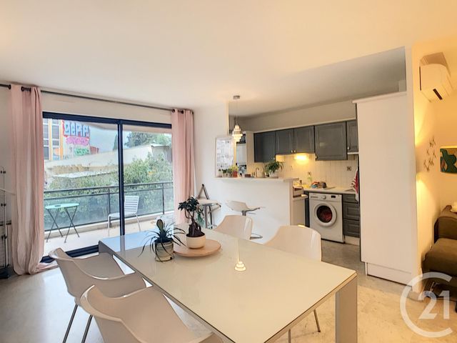 Appartement F3 à louer - 3 pièces - 75.36 m2 - MONTPELLIER - 34 - LANGUEDOC-ROUSSILLON - Century 21 Vicarello