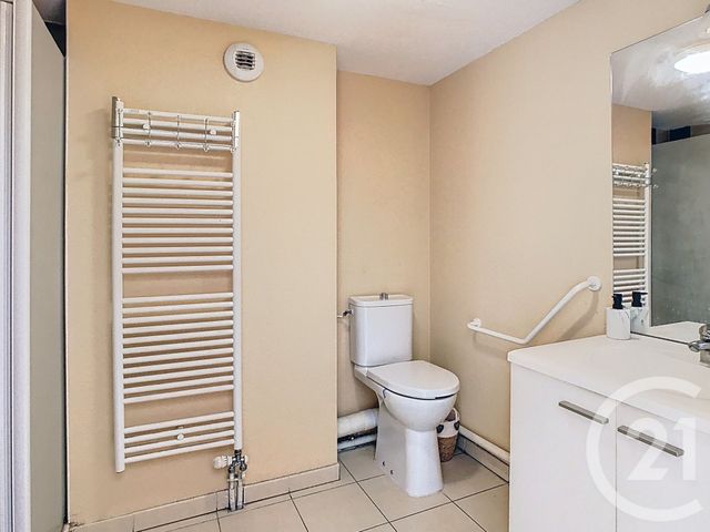 Appartement F3 à vendre - 3 pièces - 58.99 m2 - JUVIGNAC - 34 - LANGUEDOC-ROUSSILLON - Century 21 Vicarello