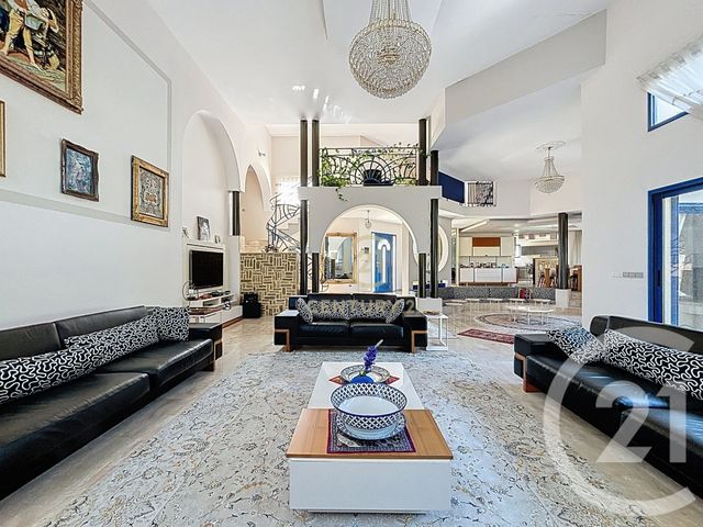 Afficher la photo en grand maison à vendre - 8 pièces - 294.9 m2 - PRADES LE LEZ - 34 - LANGUEDOC-ROUSSILLON - Century 21 Vicarello