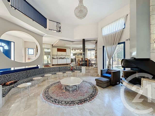 Afficher la photo en grand maison à vendre - 8 pièces - 294.9 m2 - PRADES LE LEZ - 34 - LANGUEDOC-ROUSSILLON - Century 21 Vicarello