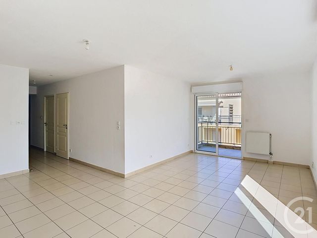 Appartement F3 à vendre - 3 pièces - 60.47 m2 - JUVIGNAC - 34 - LANGUEDOC-ROUSSILLON - Century 21 Vicarello