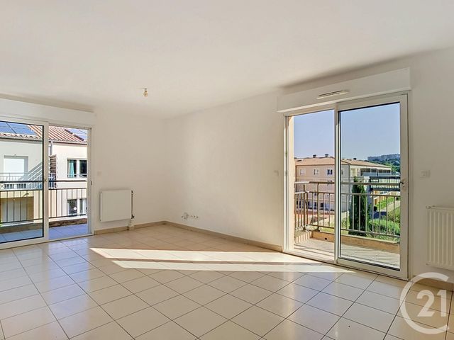 Appartement F3 à vendre - 3 pièces - 60.47 m2 - JUVIGNAC - 34 - LANGUEDOC-ROUSSILLON - Century 21 Vicarello