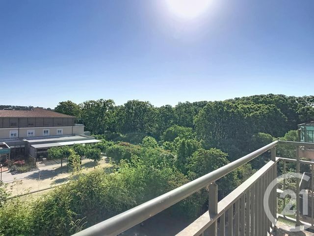 Appartement F3 à vendre - 3 pièces - 60.47 m2 - JUVIGNAC - 34 - LANGUEDOC-ROUSSILLON - Century 21 Vicarello