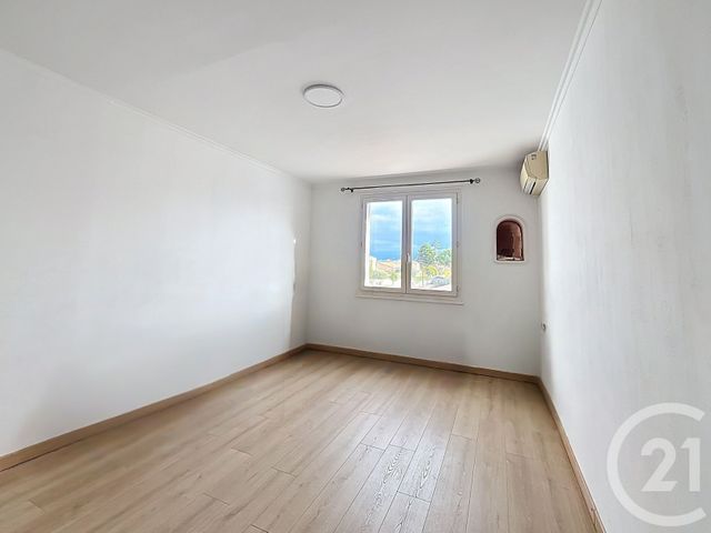 maison à vendre - 10 pièces - 210.0 m2 - MAUGUIO CARNON - 34 - LANGUEDOC-ROUSSILLON - Century 21 Vicarello