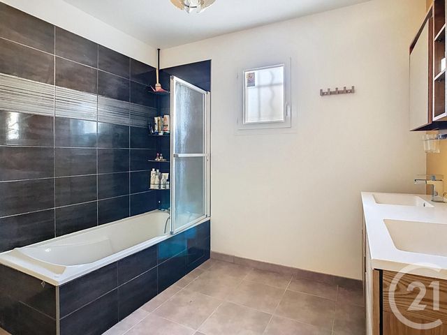 maison à vendre - 5 pièces - 110.78 m2 - VACQUIERES - 34 - LANGUEDOC-ROUSSILLON - Century 21 Vicarello