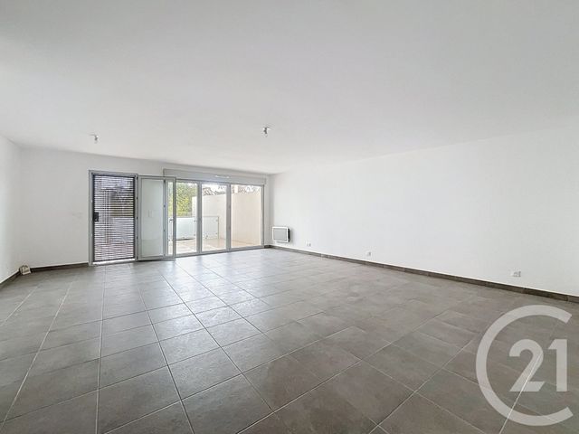 Appartement T3 à vendre - 3 pièces - 82.33 m2 - CASTELNAU LE LEZ - 34 - LANGUEDOC-ROUSSILLON - Century 21 Vicarello