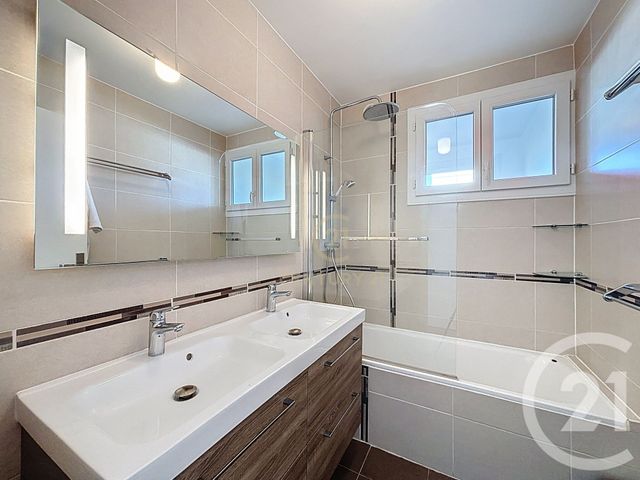 Appartement F4 à vendre - 4 pièces - 78.53 m2 - MONTPELLIER - 34 - LANGUEDOC-ROUSSILLON - Century 21 Vicarello