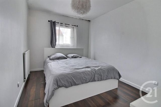 Appartement Duplex à vendre - 3 pièces - 68.33 m2 - CHAMPIGNY SUR MARNE - 94 - ILE-DE-FRANCE - Century 21 Vicarello