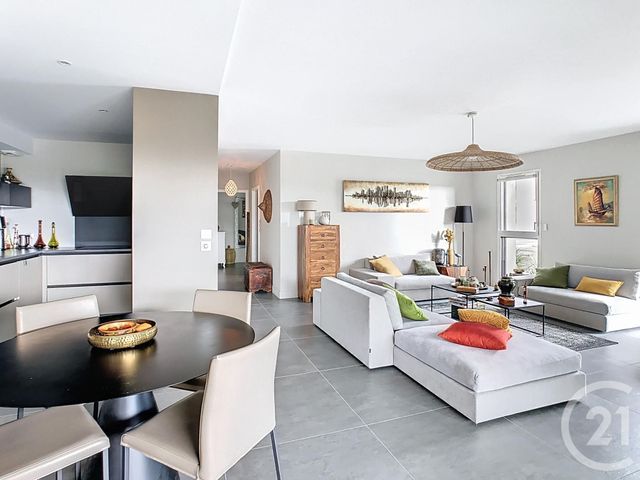 Appartement F4 à vendre - 4 pièces - 117.7 m2 - LATTES - 34 - LANGUEDOC-ROUSSILLON - Century 21 Vicarello