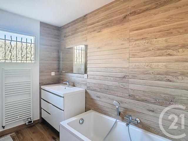 maison à vendre - 7 pièces - 175.57 m2 - ST MATHIEU DE TREVIERS - 34 - LANGUEDOC-ROUSSILLON - Century 21 Vicarello