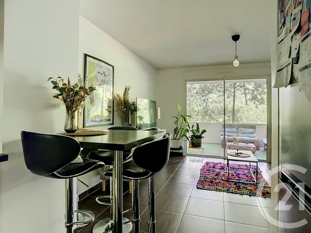 Appartement F2 à vendre - 2 pièces - 43.74 m2 - ST GELY DU FESC - 34 - LANGUEDOC-ROUSSILLON - Century 21 Vicarello