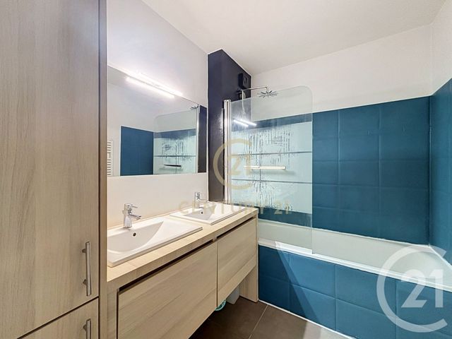 Appartement F3 à vendre - 3 pièces - 68.27 m2 - MONTPELLIER - 34 - LANGUEDOC-ROUSSILLON - Century 21 Vicarello